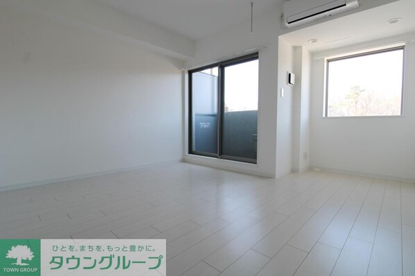 Beverly Homes 赤塚公園IIの物件内観写真